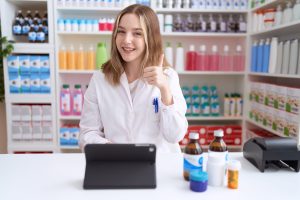 Recepta od farmaceuty: Recepta farmaceutyczna vs. recepta pro familiae/pro auctore (fot. shutterstock.com)