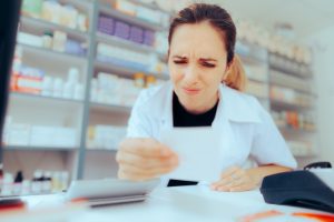 Ewidencja recept farmaceutycznych w aptece - jak robić to prawidłowo? (fot. shutterstock.com)