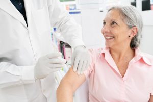 Od lutego 2026 więcej bezpłatnych szczepień dostępnych w aptekach (fot. istockphoto.com)